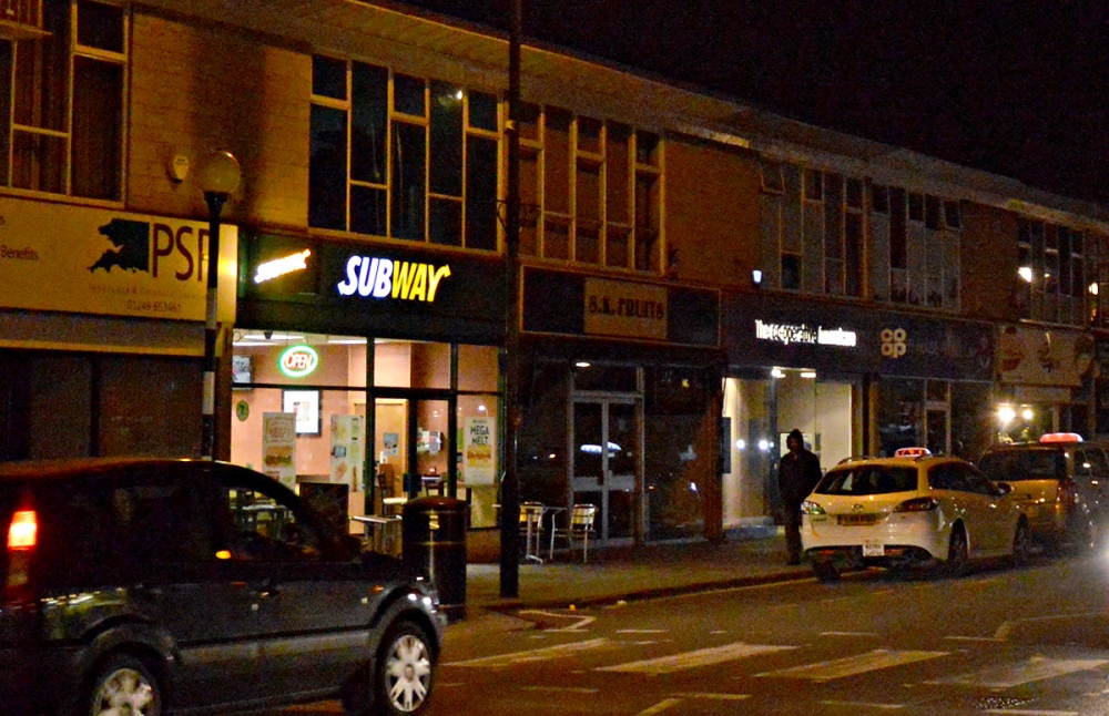 woman-staff-member-left-frightened-after-robbery-at-subway-store-in