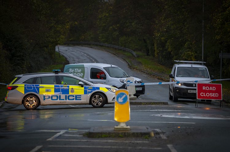 A419 and overbridge closed following serious crash in Swindon