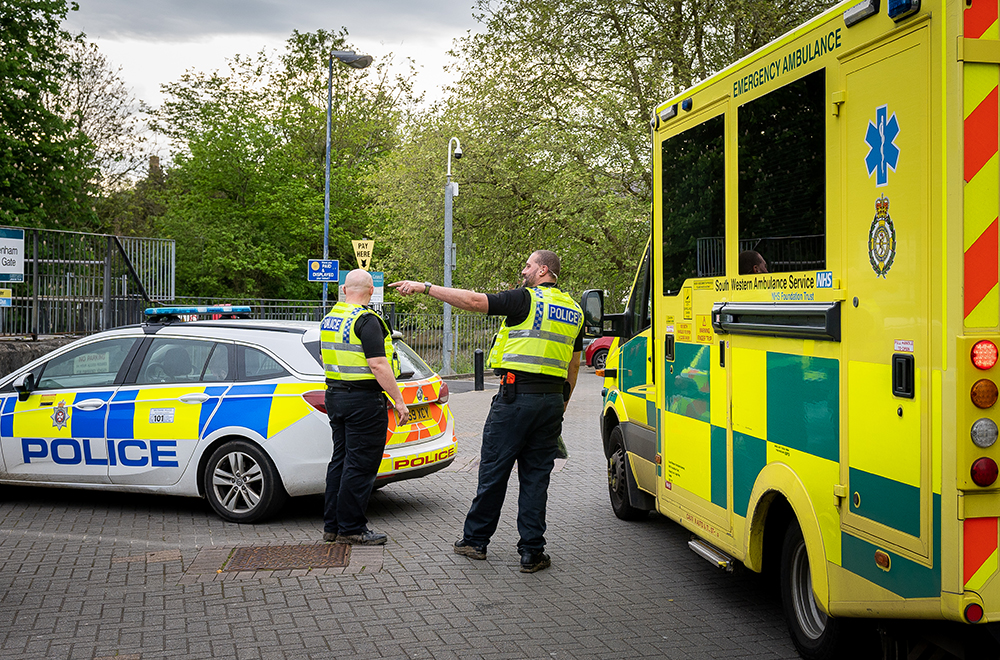 Man jumps into river from Chippenham bridge in ‘suicide attempt’