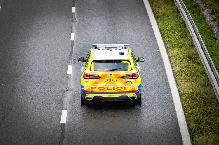 M4 Swindon Standstill traffic as police race to ongoing incident