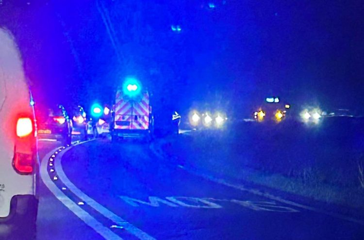 A420 closed after significant crash as 999 crews flock to scene